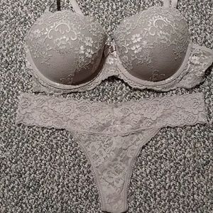 Intimates set